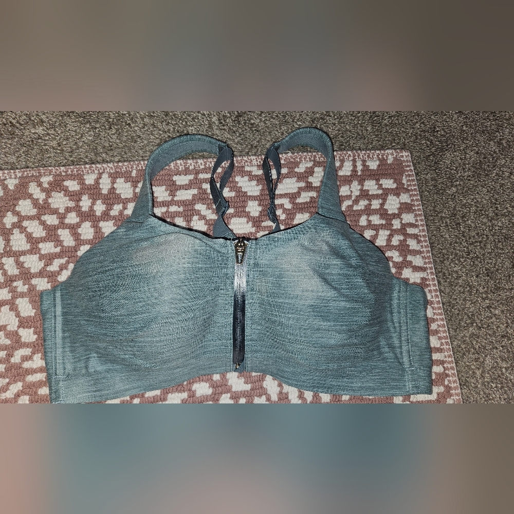 Victoria's Secret Knockout Sports Bra